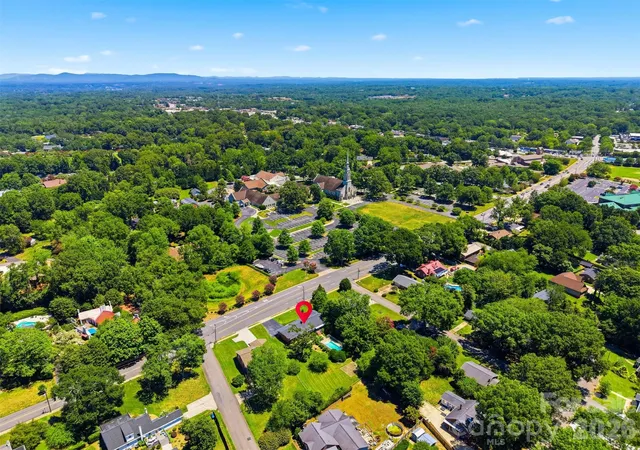 48th image of 321 16th Ave Nw, Hickory, NC 28601 | MLS# 4404709