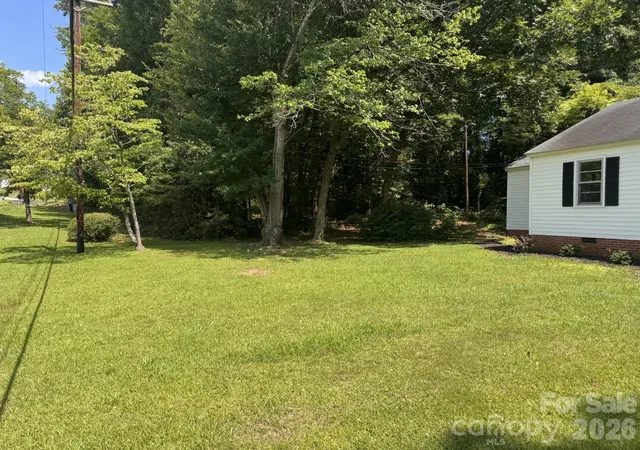 Photo 4 of Single family home for sale at 1250 Hampton Grace Ave, Lancaster, SC 29720 | MLS# 4404716 | Listing updated on 2026-08-28