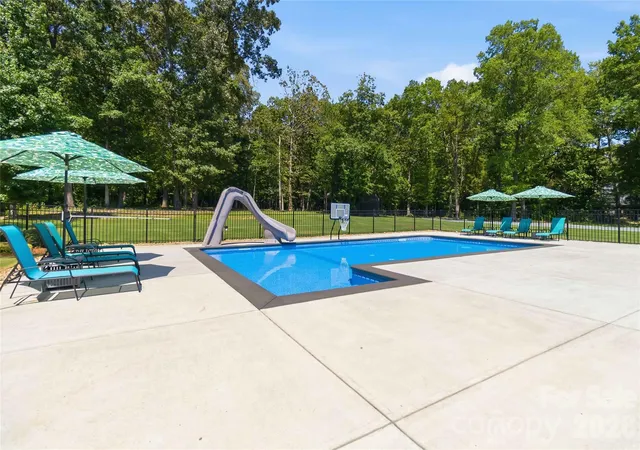 Photo 4 of Sale Pending at 1017 Biggers Farm Ct, Indian Trail, NC 28079 | MLS# 4404718 | Listing updated on 2026-09-22