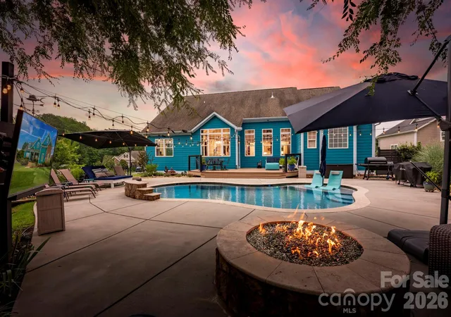1st image of 6957 Pin Oaks Dr, Denver, NC 28037 | MLS# 4404727