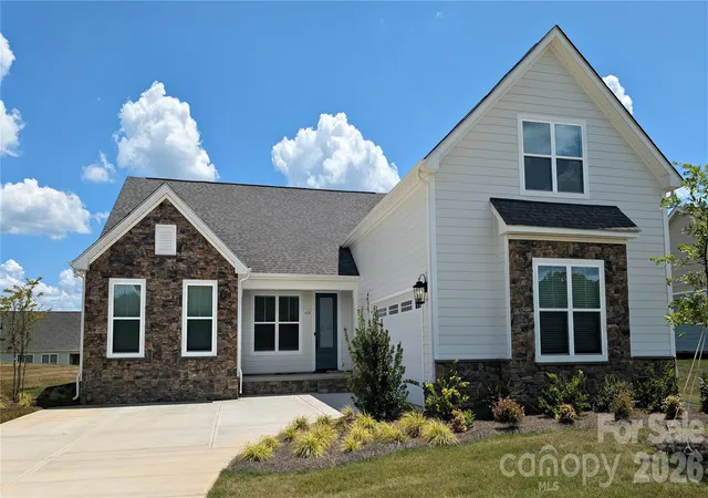 Photo 1 of Single family home for sale at 1652 Dresden Dr, Rock Hill, SC 29732 | MLS# 4404746 | Listing updated on 2026-08-21