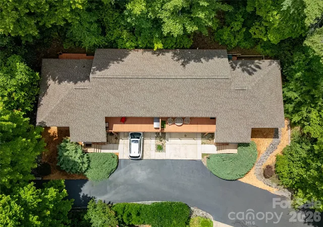 Photo 3 of Condo for sale at 2 Duya Ct, Brevard, NC 28712 | MLS# 4404747 | Listing updated on 2026-08-31