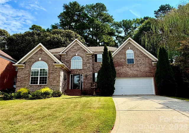 Photo 1 of Single family home for sale at 16008 Cleveleys Trl, Huntersville, NC 28078 | MLS# 4404769 | Listing updated on 2026-10-05