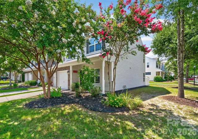 Photo 37 of Townhouse for sale at 13904 Singleleaf Ln, Charlotte, NC 28278 | MLS# 4404805 | Listing updated on 2026-09-13