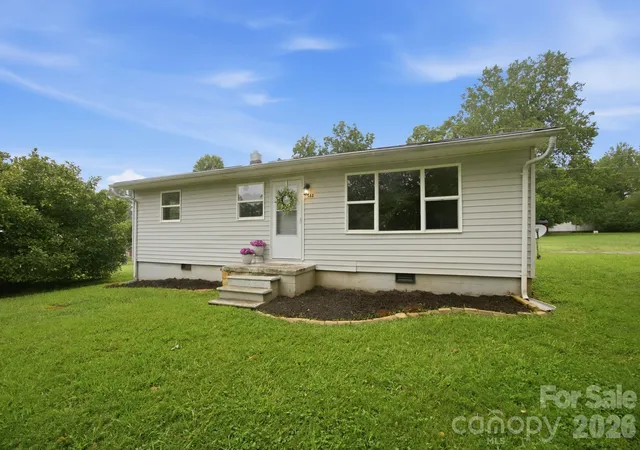Photo 2 of Single family home for sale at 552 Old Nc 277 Rd, Bessemer City, NC 28016 | MLS# 4404820 | Listing updated on 2026-08-16