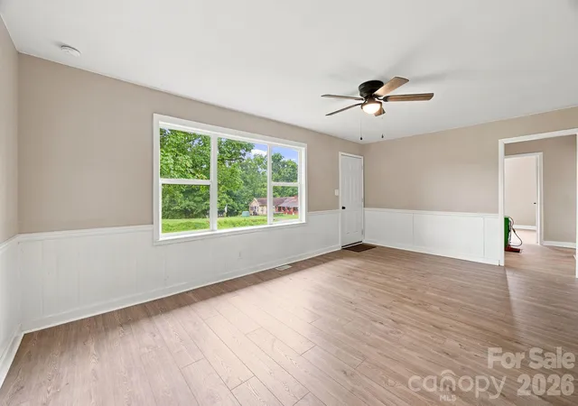 Photo 4 of Single family home for sale at 552 Old Nc 277 Rd, Bessemer City, NC 28016 | MLS# 4404820 | Listing updated on 2026-08-16