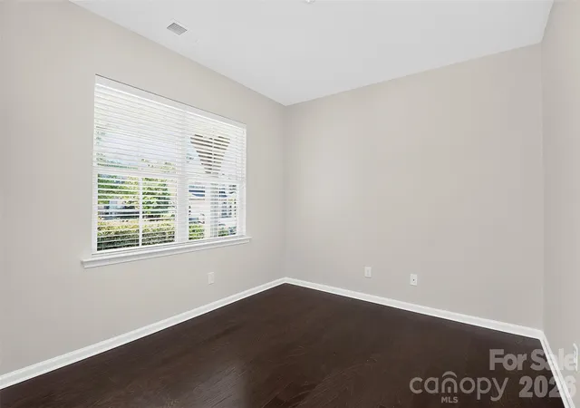 Photo 4 of Single family home for sale at 160 Wrangell Dr, Mooresville, NC 28117 | MLS# 4404829 | Listing updated on 2026-10-15