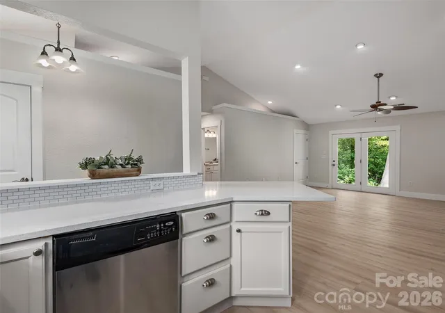 4th image of 7 Mcgee Ridge Rd, Fairview, NC 28730 | MLS# 4404833
