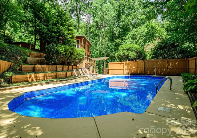Photo 4 of Single family home for sale at 797 Merrills Cvs Rd, Asheville, NC 28803 | MLS# 4404847 | Listing updated on 2026-09-24