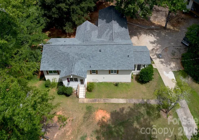 3rd image of 2117 Emma Cir, Lancaster, SC 29720 | MLS# 4404855