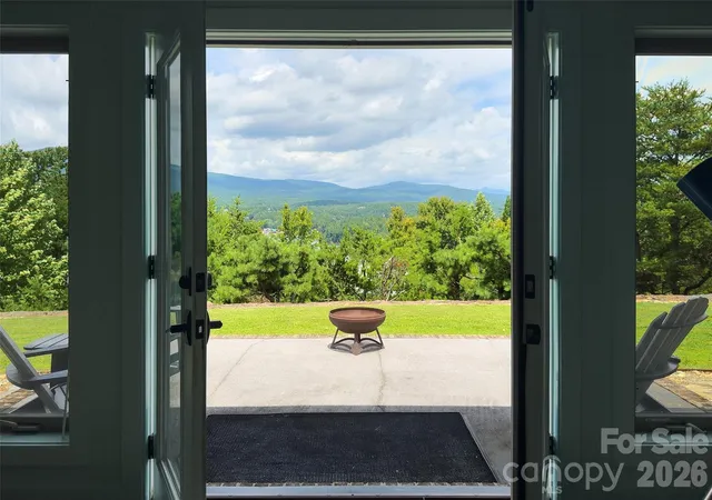 3rd image of 362 Captains Dr, Nebo, NC 28761 | MLS# 4404869