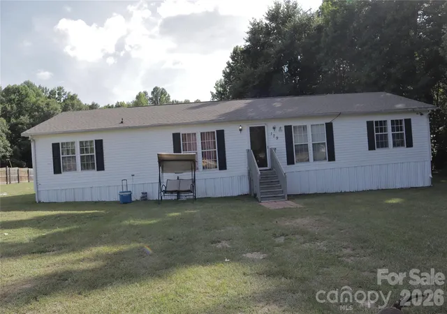 Photo 1 of Single family home for sale at 179 W Hilltop Ln, Jefferson, SC 29718 | MLS# 4404881 | Listing updated on 2026-08-10