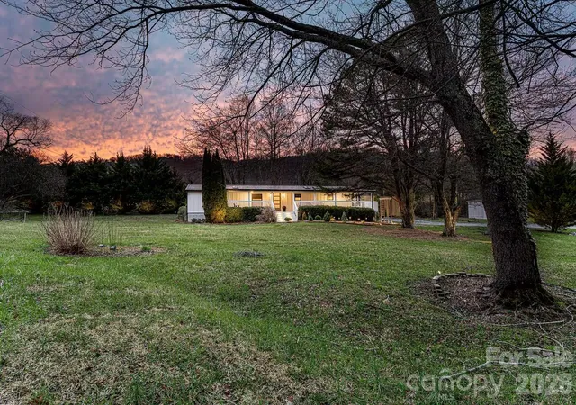 Photo 1 of Single family home for sale at 2 Shady Oak Ln, Arden, NC 28704 | MLS# 4404910 | Listing updated on 2026-07-17