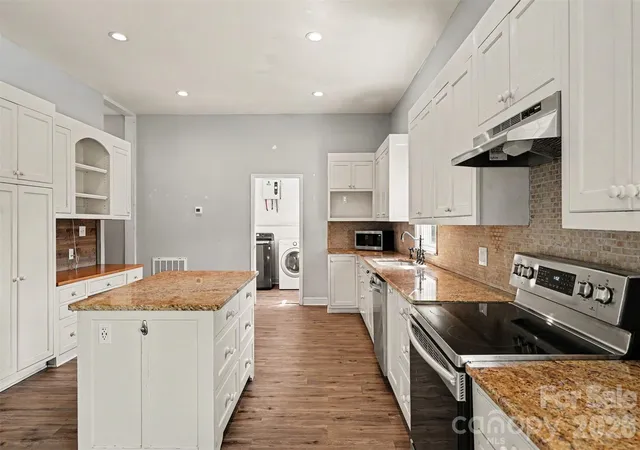 Photo 3 of Single family home for sale at 227 Cauthen St, Heath Springs, SC 29058 | MLS# 4404918 | Listing updated on 2026-09-30