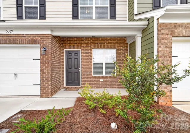 4th image of 5309 Cherrie Kate Ct, Stanley, NC 28164 | MLS# 4404929