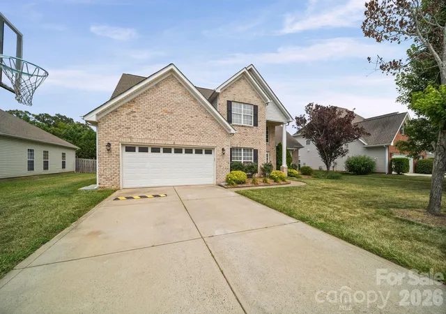 Photo 3 of Single family home for sale at 4018 Waxwood Dr, Monroe, NC 28110 | MLS# 4404959 | Listing updated on 2026-09-19