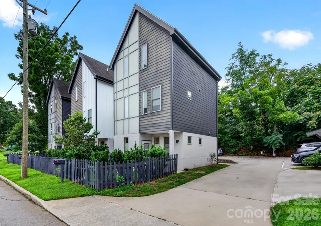 3rd image of 66 Burton St, Asheville, NC 28806 | MLS# 4404970