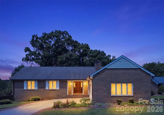 37th image of 3721 9th Street Dr Ne, Hickory, NC 28601 | MLS# 4404973