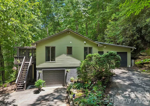 Photo 1 of Single family home for sale at 637 Cascade Lake Rd, Pisgah Forest, NC 28768 | MLS# 4404982 | Listing updated on 2026-09-04