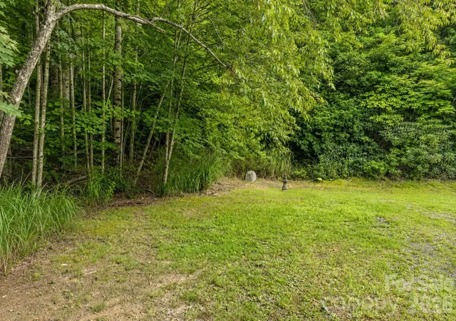 Photo 3 of Single family home for sale at 192 Lady Bug Ln, Penrose, NC 28766 | MLS# 4404991 | Listing updated on 2026-09-01