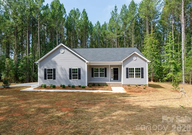 Photo 1 of Single family home for sale at 2902 Peden Brg Rd, Richburg, SC 29729 | MLS# 4404992 | Listing updated on 2026-08-26