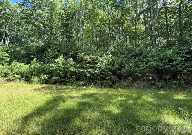 2nd image of 999 Hawks Nest Dr #86, Burnsville, NC 28714 | MLS# 4404994