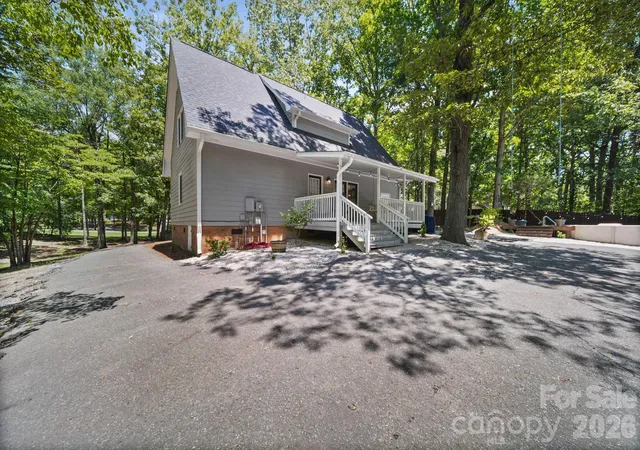 Photo 3 of Single family home for sale at 619 Cedarwood Dr, Monroe, NC 28112 | MLS# 4404997 | Listing updated on 2026-09-11