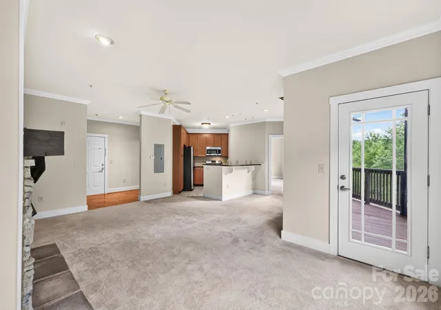 2nd image of 9 Kenilworth Knls #303, Asheville, NC 28805 | MLS# 4405032