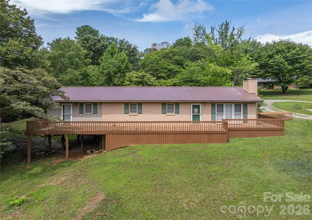 2nd image of 69 Emerald Ln, Hendersonville, NC 28792 | MLS# 4405038