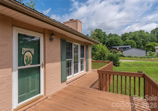 3rd image of 69 Emerald Ln, Hendersonville, NC 28792 | MLS# 4405038