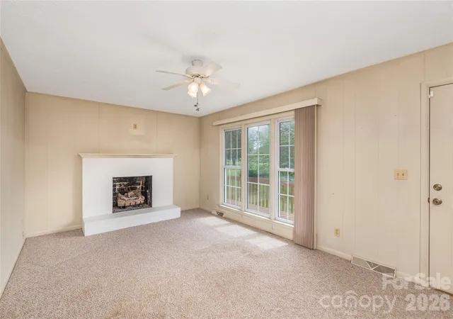 4th image of 69 Emerald Ln, Hendersonville, NC 28792 | MLS# 4405038