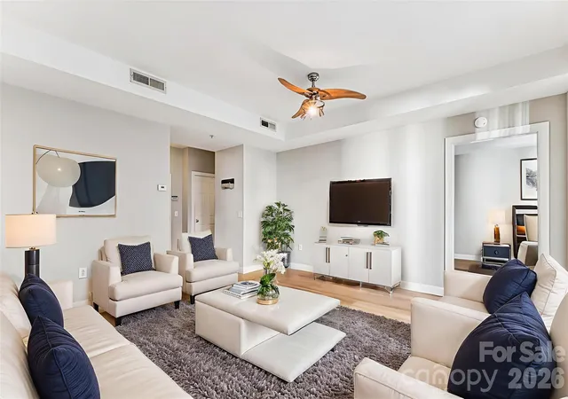 Photo 3 of Condo for sale at 718 W Trade St #302, Charlotte, NC 28202 | MLS# 4405039 | Listing updated on 2026-09-05
