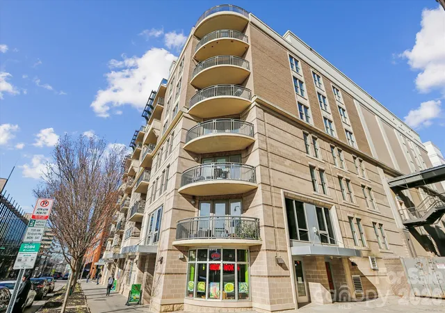 Photo 1 of Condo for sale at 718 W Trade St #302, Charlotte, NC 28202 | MLS# 4405039 | Listing updated on 2026-09-05
