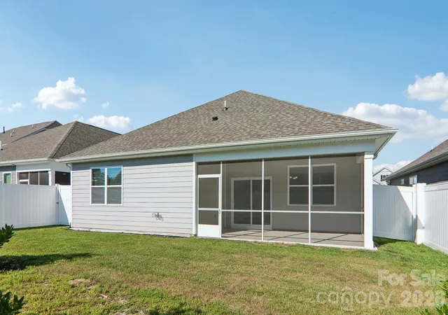 3rd image of 505 Fox Cvs Rd, Hendersonville, NC 28792 | MLS# 4405060