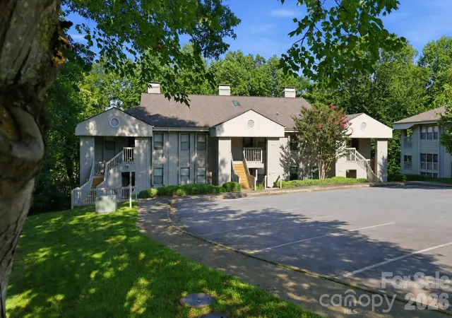 1st image of 1503 Abbey Cir, Asheville, NC 28805 | MLS# 4405108
