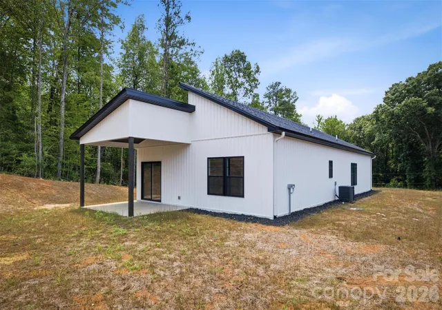 2nd image of 921 Overlook Dr Sw, Lenoir, NC 28645 | MLS# 4405127