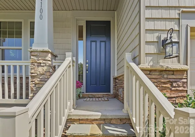 Photo 3 of Single family home for sale at 1100 Morning View Dr, Belmont, NC 28012 | MLS# 4405133 | Listing updated on 2026-09-30