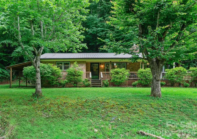 2nd image of 915 Little Creek Rd, Burnsville, NC 28714 | MLS# 4405136