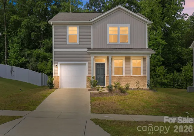 Photo 2 of Single family home for sale at 4816 Raspberry Knoll Dr, Charlotte, NC 28208 | MLS# 4405142 | Listing updated on 2026-09-12