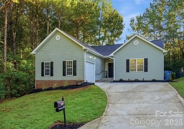 Photo 2 of Single family home for sale at 676 Continental Dr, Concord, NC 28025 | MLS# 4405169 | Listing updated on 2026-09-29
