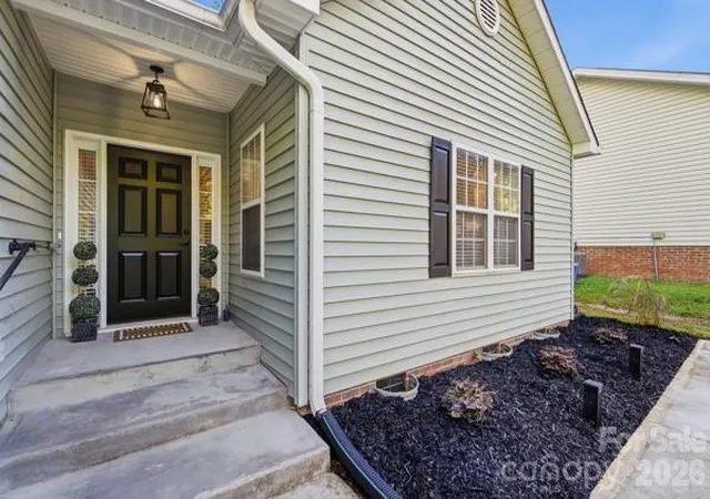 Photo 3 of Single family home for sale at 676 Continental Dr, Concord, NC 28025 | MLS# 4405169 | Listing updated on 2026-09-29