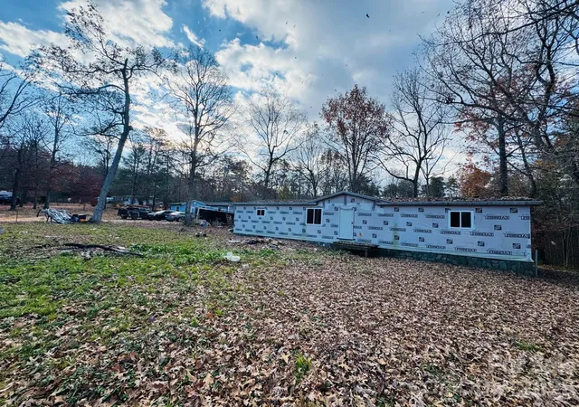 Photo 2 of Single family home for sale at 6130 Andria Ln, Connelly Springs, NC 28612 | MLS# 4405196 | Listing updated on 2026-08-31