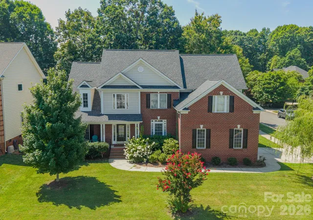 Photo 1 of Single family home for sale at 20400 Marblehead Ct, Cornelius, NC 28031 | MLS# 4405200 | Listing updated on 2026-08-21
