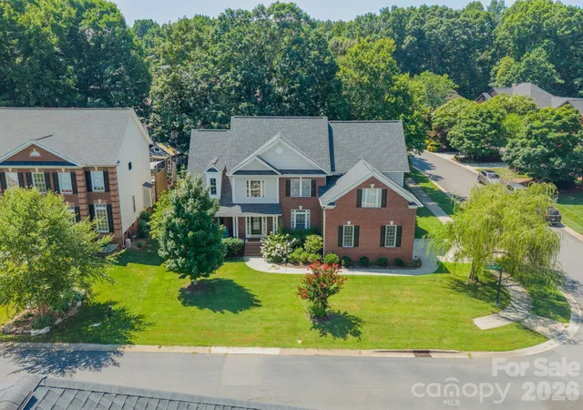 Photo 2 of Single family home for sale at 20400 Marblehead Ct, Cornelius, NC 28031 | MLS# 4405200 | Listing updated on 2026-08-21