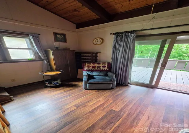 2nd image of 145 Hawks Nest Ln, Highlands, NC 28741
