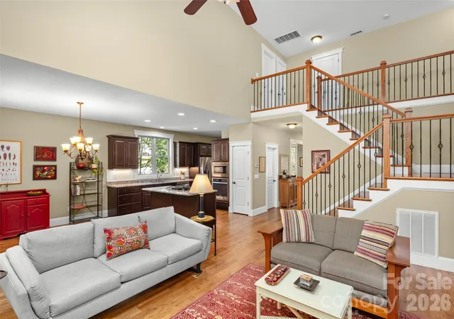 Photo 2 of Single family home for sale at 2 Ayr Ct, Arden, NC 28704 | MLS# 4405203 | Listing updated on 2026-10-06