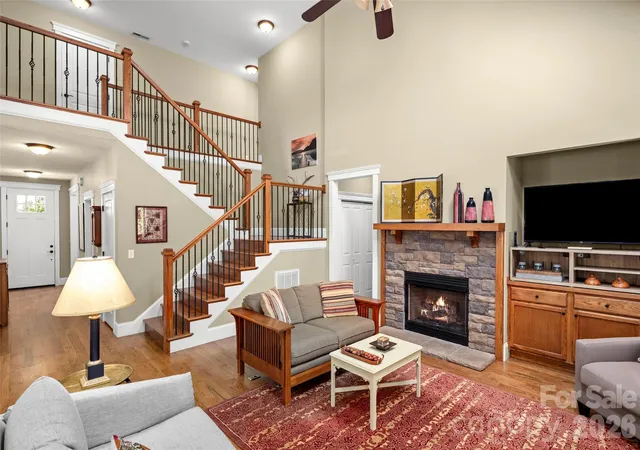 Photo 3 of Single family home for sale at 2 Ayr Ct, Arden, NC 28704 | MLS# 4405203 | Listing updated on 2026-10-06