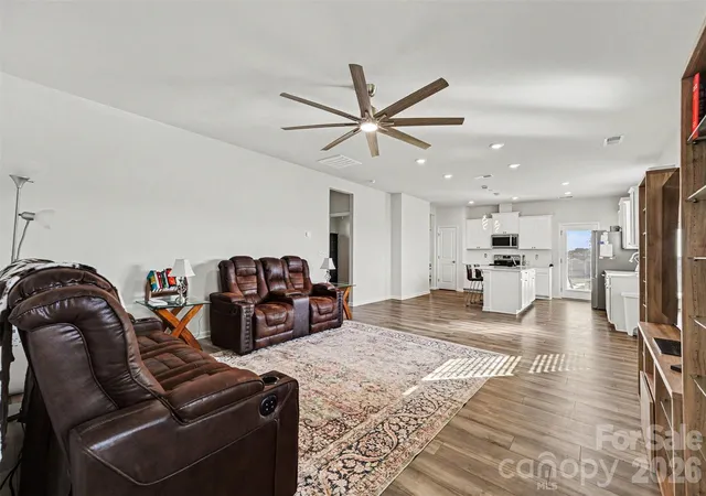 Photo 2 of Single family home for sale at 5192 Duck Ln, Catawba, NC 28609 | MLS# 4405206 | Listing updated on 2026-09-26