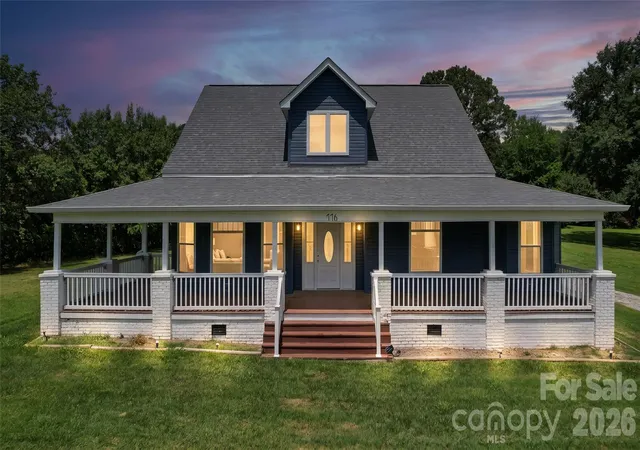 Photo 1 of Single family home for sale at 776 S Grove St Ext, Lincolnton, NC 28092 | MLS# 4405210 | Listing updated on 2026-10-21