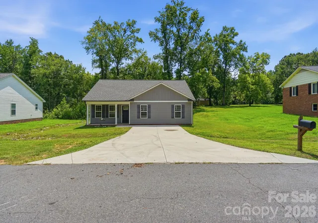 1st image of 1514 Jamaica Rd, Kannapolis, NC 28083 | MLS# 4405227